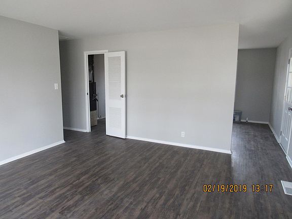 4th image of 2913 Mussman Dr