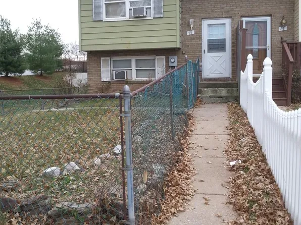 73 Carnival Dr, Taneytown, MD 21787