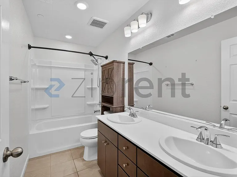 580 Rosedale Way — Photo 20