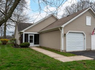 5481 Parkshire Dr, Columbus, OH 43229