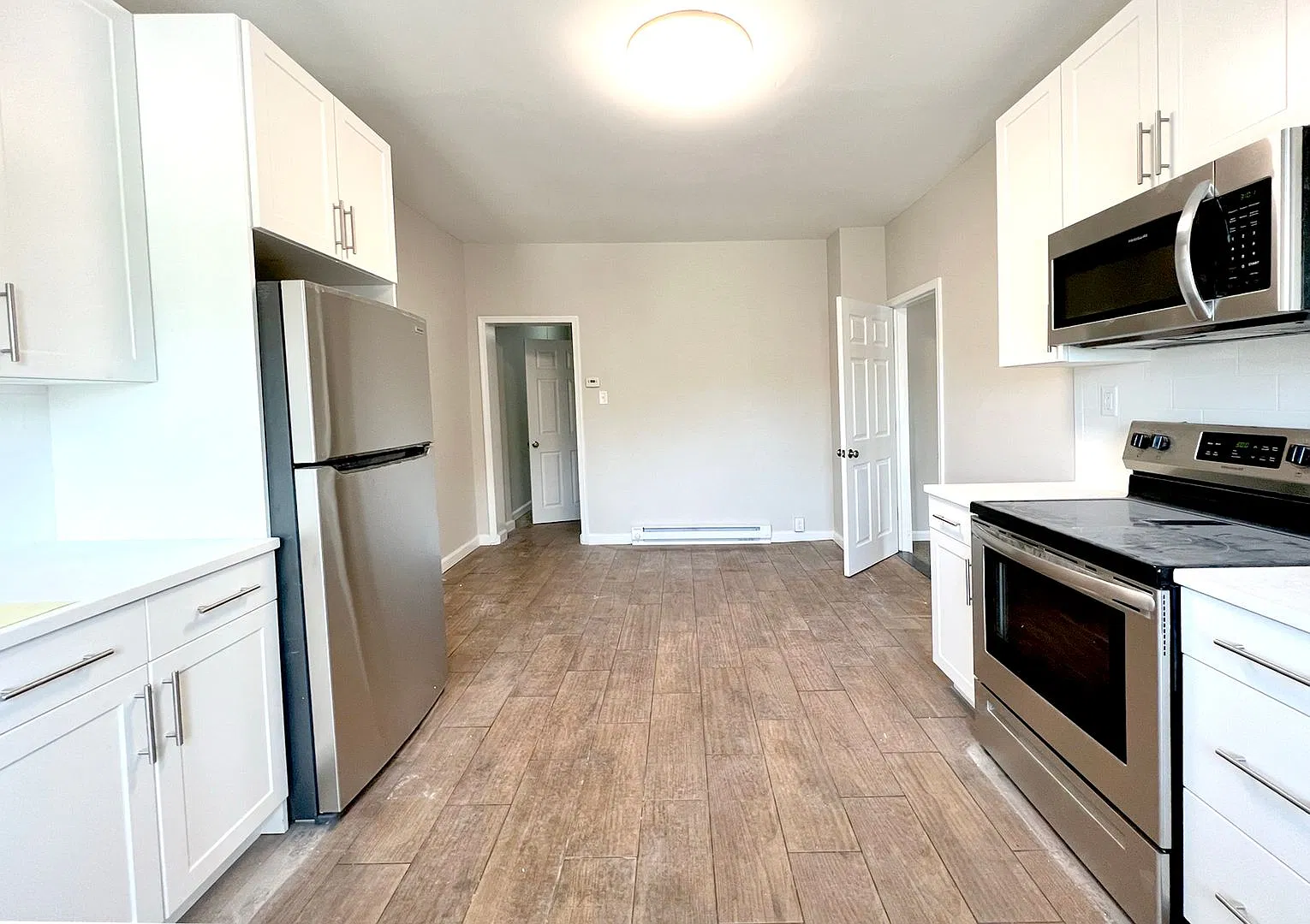 327-337 W Chestnut Street — Photo 3