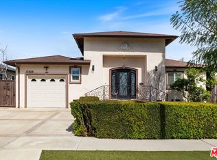 17425 Califa St, Encino, CA 91316