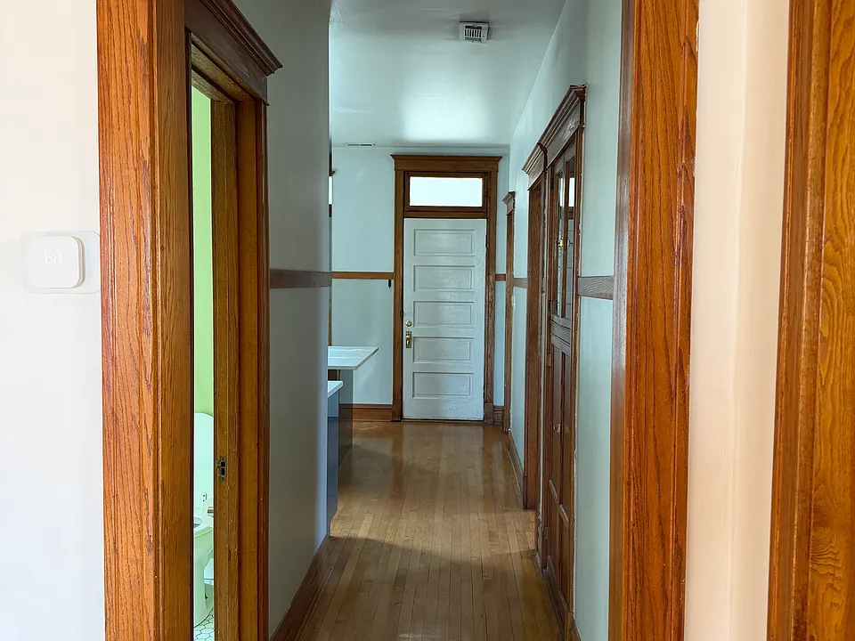 hallway to bath & kitchen