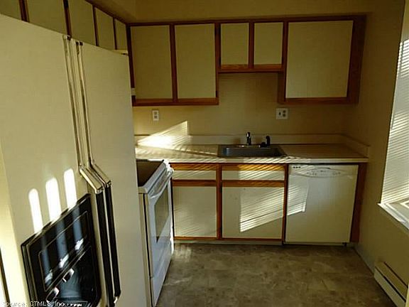 4th image of 130 Candlewood Dr