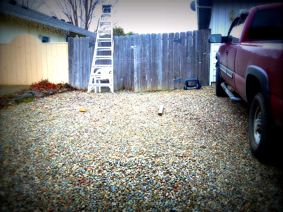 3rd space for parking off st