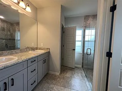 1631 Town Park Ct — Photo 10