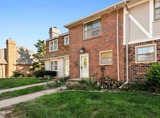 332 Twykingham Pl, Manhattan, KS 66503