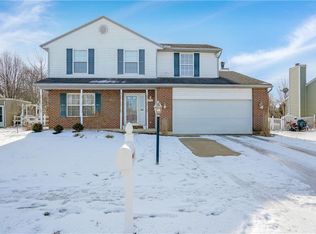 1332 Berkshire Dr, Xenia, OH 45385