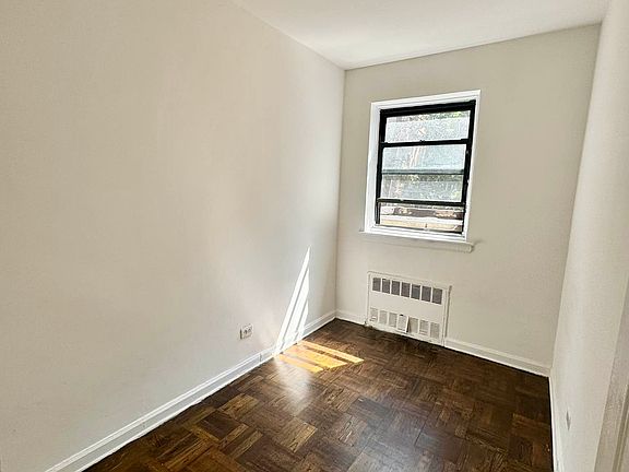 5th image of 315 Ocean Pkwy #1S