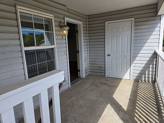 4th image of 13221 E 31st Ct APT 3