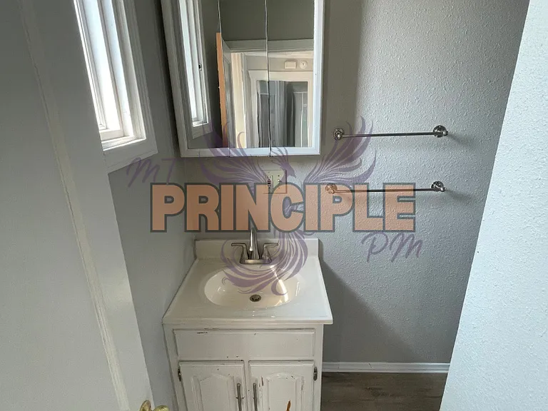 735 Placer St — Photo 9