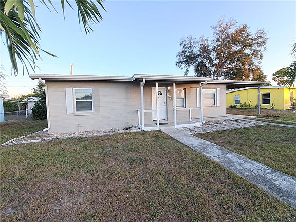 3rd image of 3934 Conway Blvd