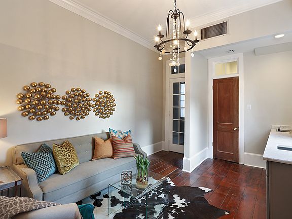 5th image of 1418 Chartres St #C