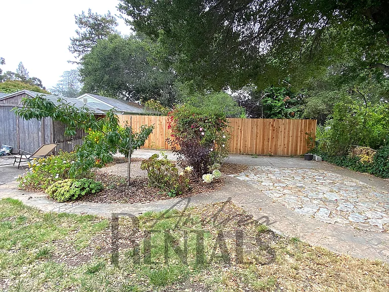 3239 Sylvan Ave — Photo 22