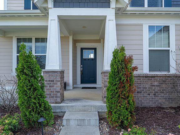 3rd image of 15555 Memorial Way