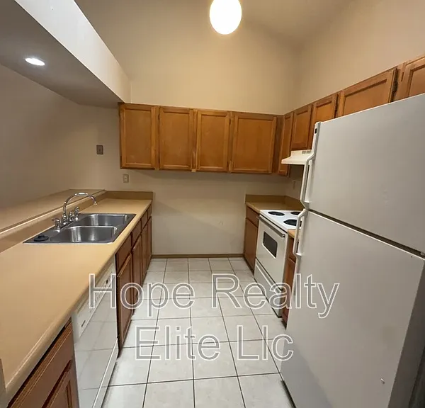 4537 Lamplighter Cir — Photo 3