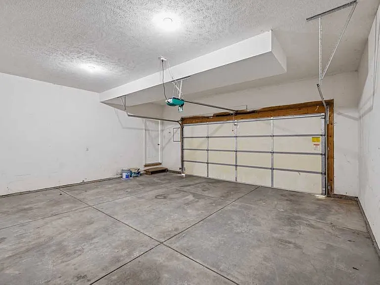 Cascade Pines Duplexes — Photo 52