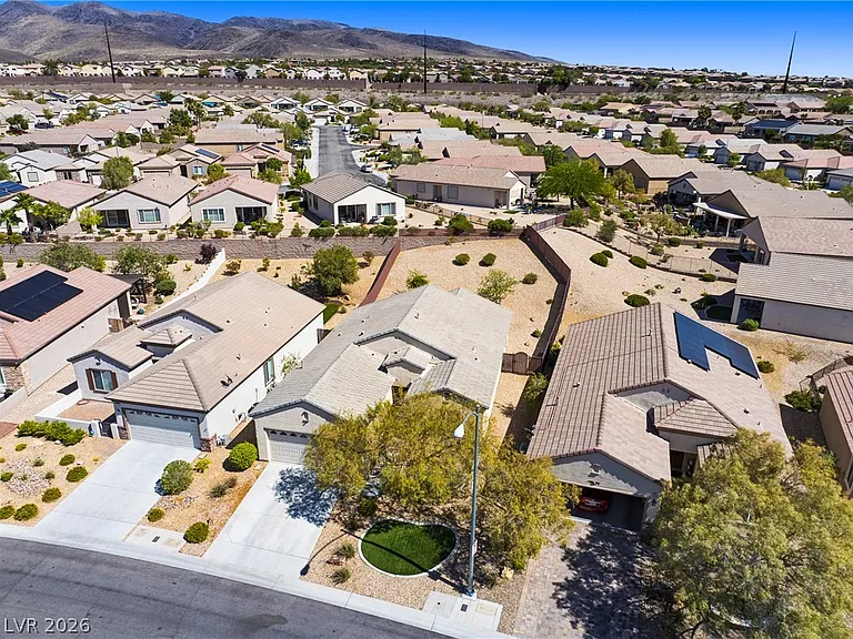 2635 Solera Moon Dr — Photo 38