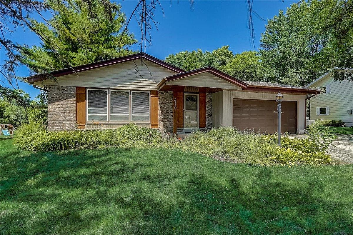 410 Hartwood Ln, Hartland, WI 53029 Zillow