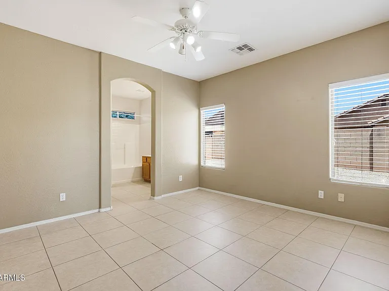 12910 W Corrine Dr — Photo 5