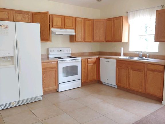 3rd image of 5549 W Oak Park Blvd