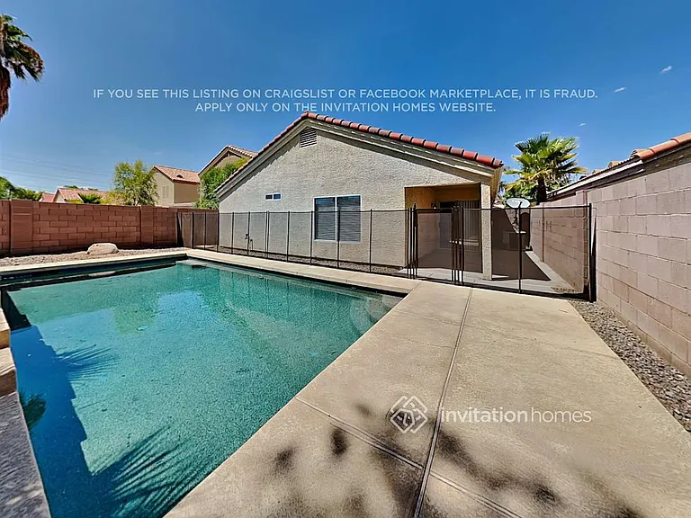 11989 W Almeria Rd — Photo 17