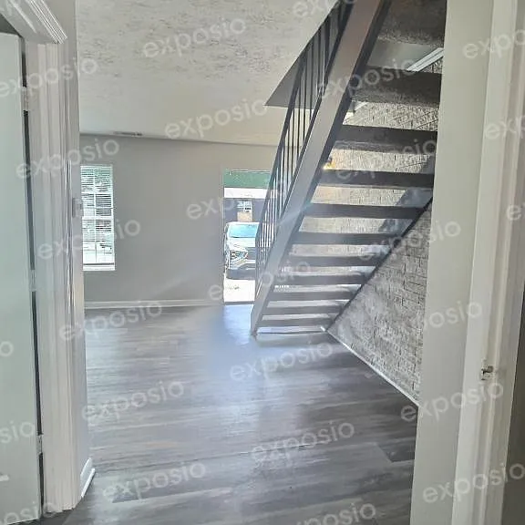 3198 Washington Rd — Photo 6