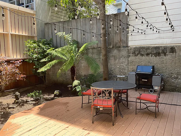 2252 Jones St #B — Photo 22