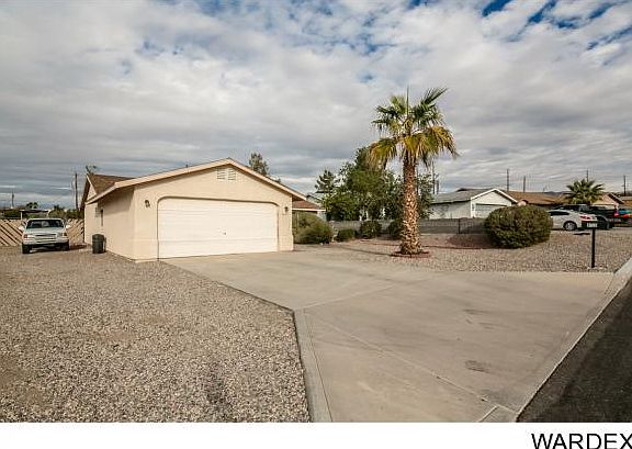 2nd image of 3695 Clearwater Dr