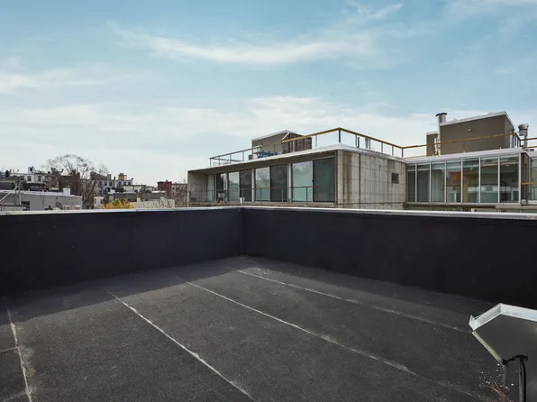 576 Carroll Street image 17 of 22