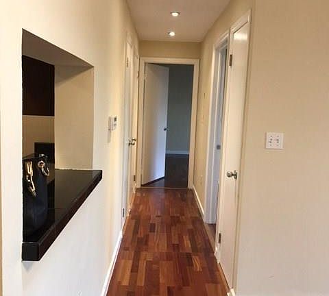 5th image of 510 Ravens Crest Dr #510