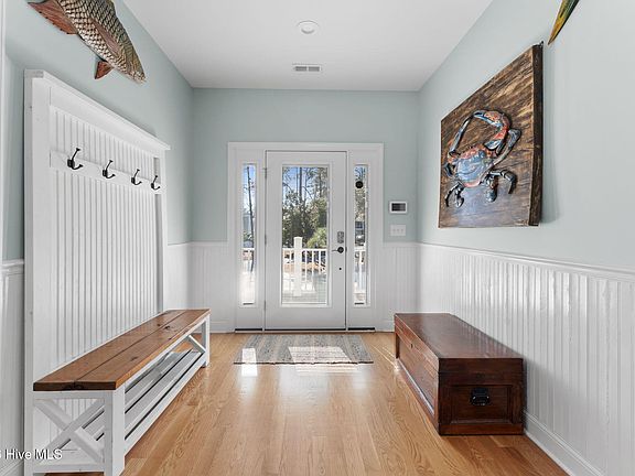 5th image of 1404 W Yacht Drive