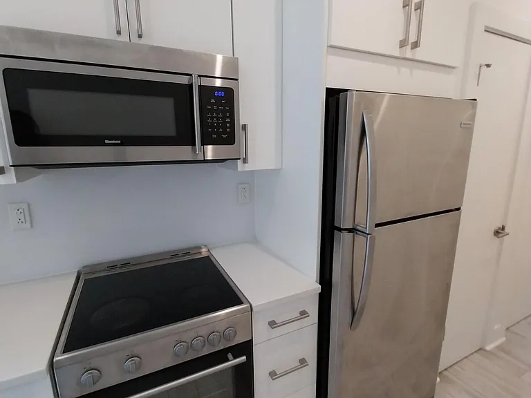 1169 N Hope St #1C — Photo 12