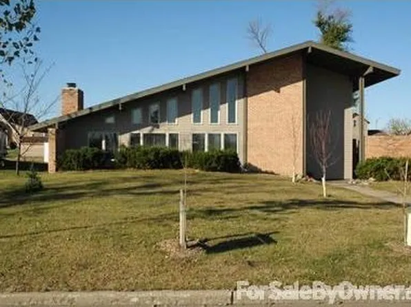 407 7th St SW, Wadena, MN 56482