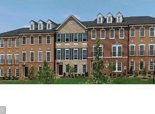 2450 Baldwin Cres NE, Washington, DC 20018