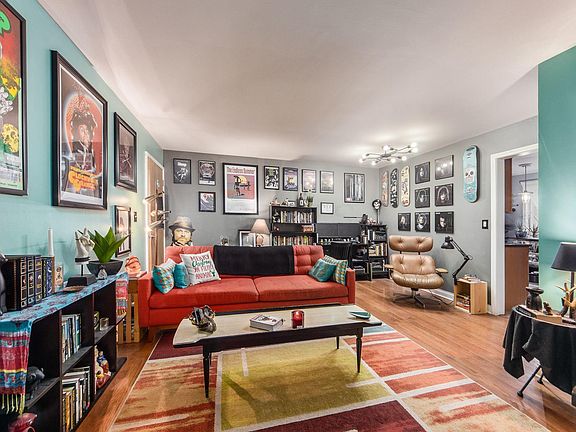 4th image of 5203 Fenway Ct APT B
