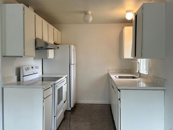 3413 136th St SW APT 4