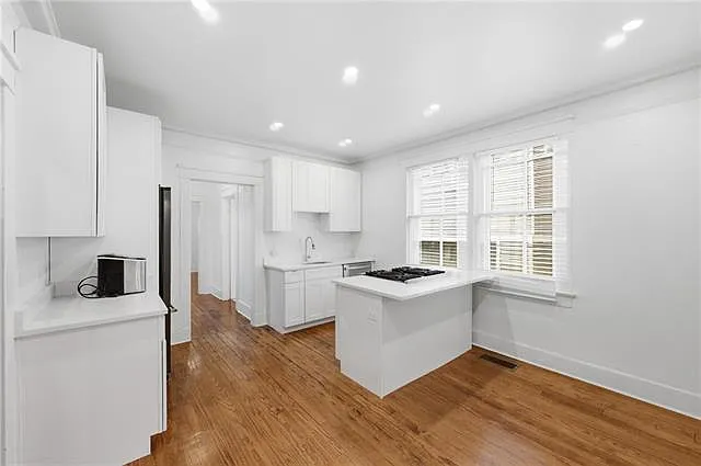 2110 Octavia St — Photo 10