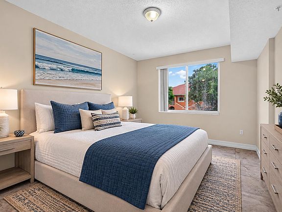 5th image of 6960 SW 39th Street #207e