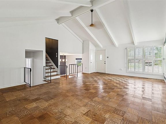 4th image of 10041 Joel Ave