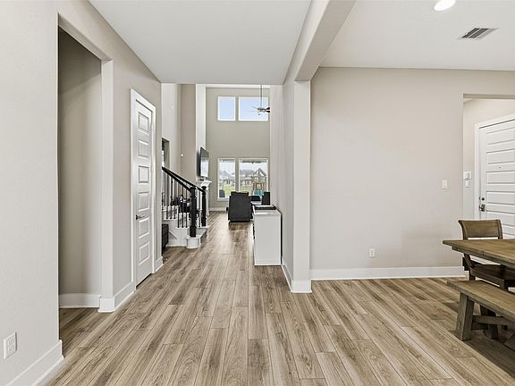 4th image of 417 Ripple Edge Ct
