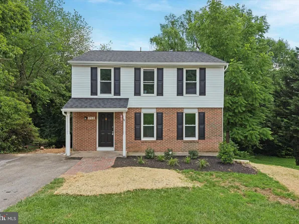 713 Suzanne Dr, Coatesville, PA 19320