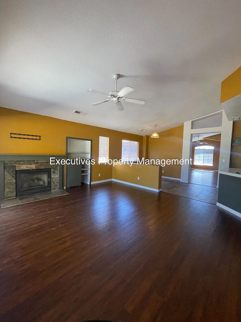 House For Rent | 1308 Fairway Dr, Atwater — Photo 3
