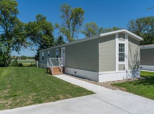 130 Kingsway Dr, Mankato, MN 56003