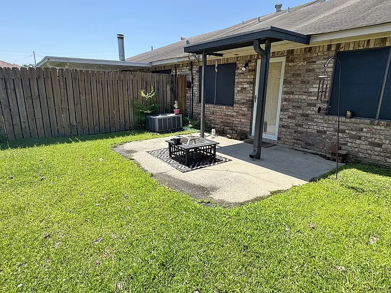 204 Splane Dr — Photo 13
