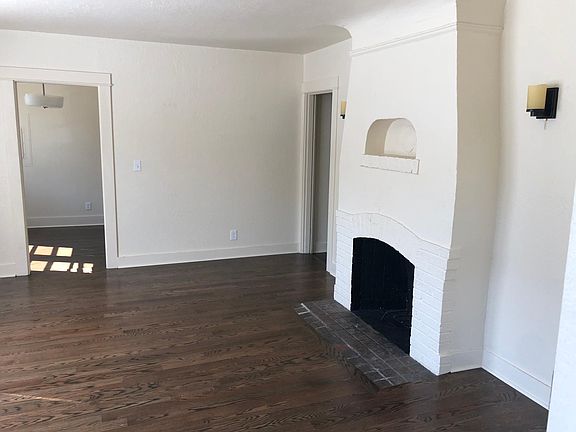 3rd image of 407 22nd Ave #407