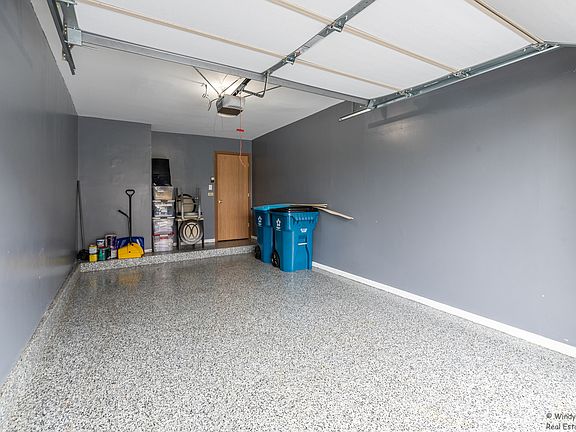 3rd image of 1485 Fairlane Dr APT 8