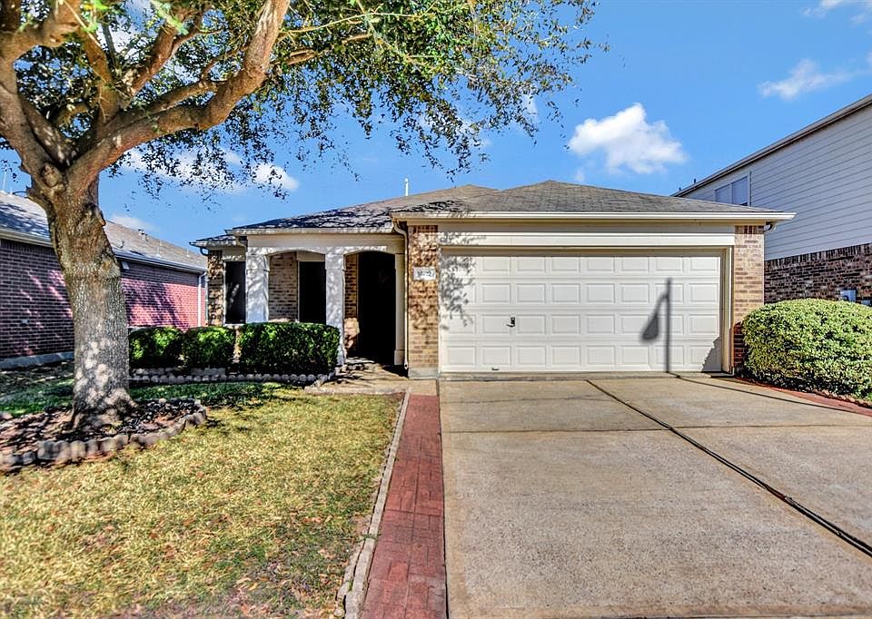 1st image of 14922 Sugar Stone Dr