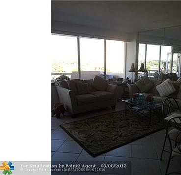 4th image of 3233 NE 34th St APT 706