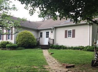 198 State St, Conesville, OH 43811